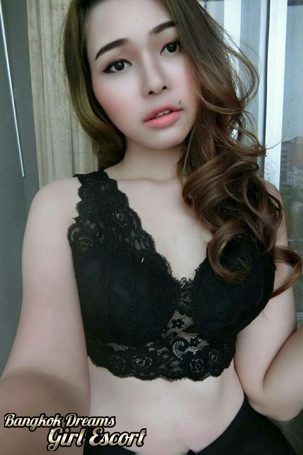 Brandi Escort